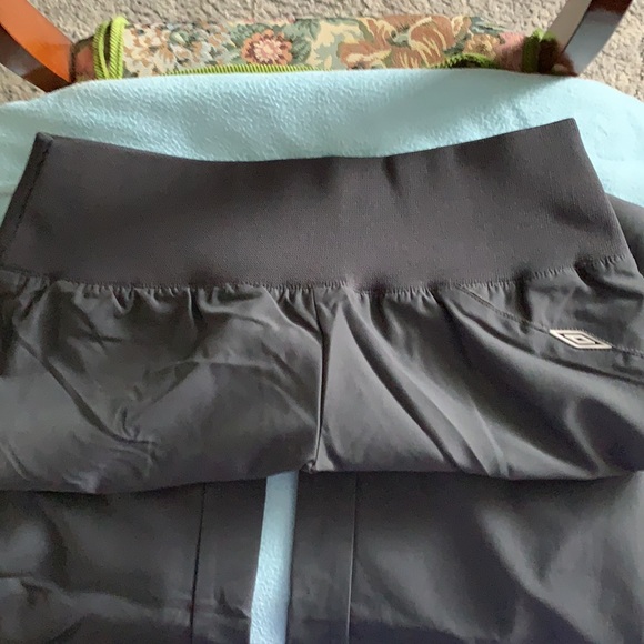 Women’s Dark Gray Athletic Pants Size 10 - Picture 3 of 6